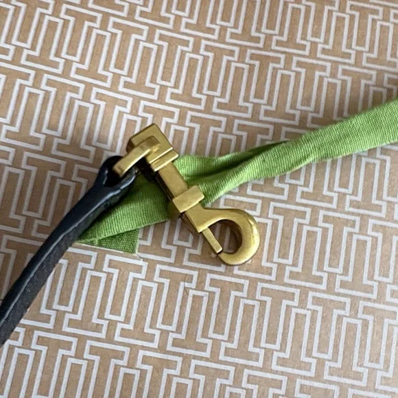 Tory Burch Black Leather Strap with Gold Hardware - Picture 6 of 7